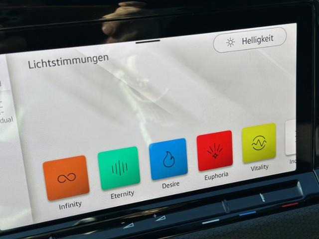 Volkswagen Golf VIII +GTI+KAMERA+LED PLUS+DC+NAVI+, миниатюра 22