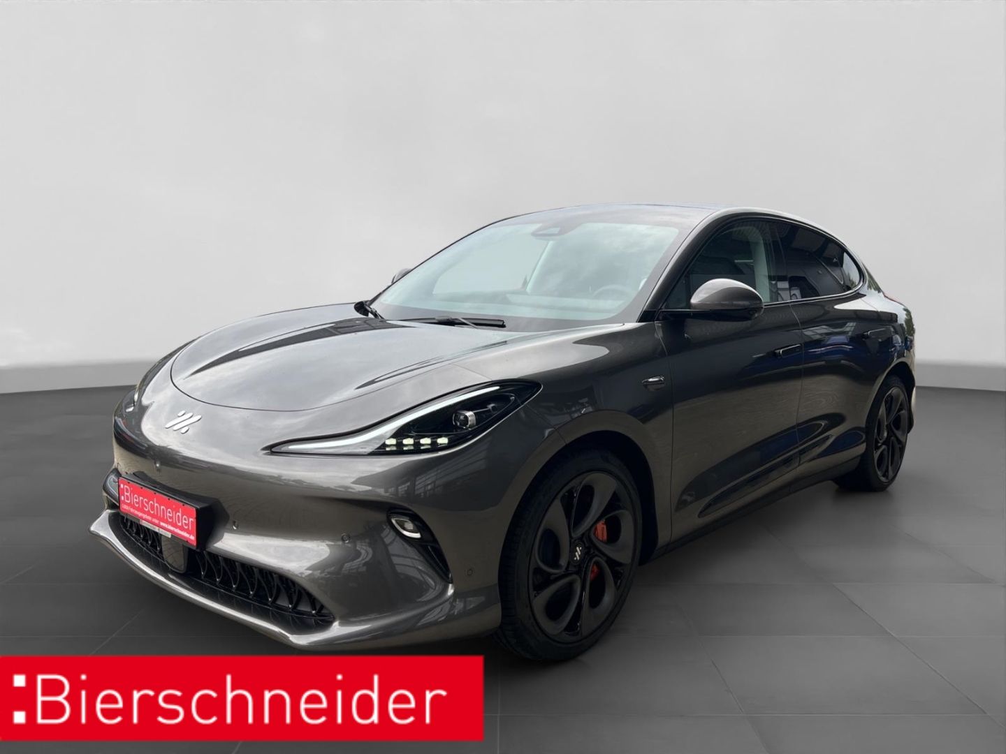 MG IM 6 Performance AWD Drivers Pakage