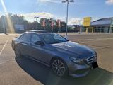 Mercedes-Benz E 300 d Automatik | Pano | Head Up | Totwinkel - Mercedes-Benz E 300 mit Diesel-Antrieb: Limousine