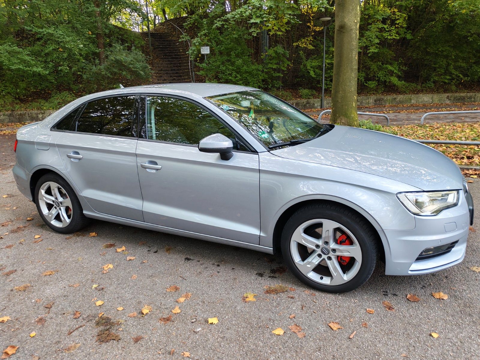 AUDI A3 limousine - 2.0 TDI S tronic design