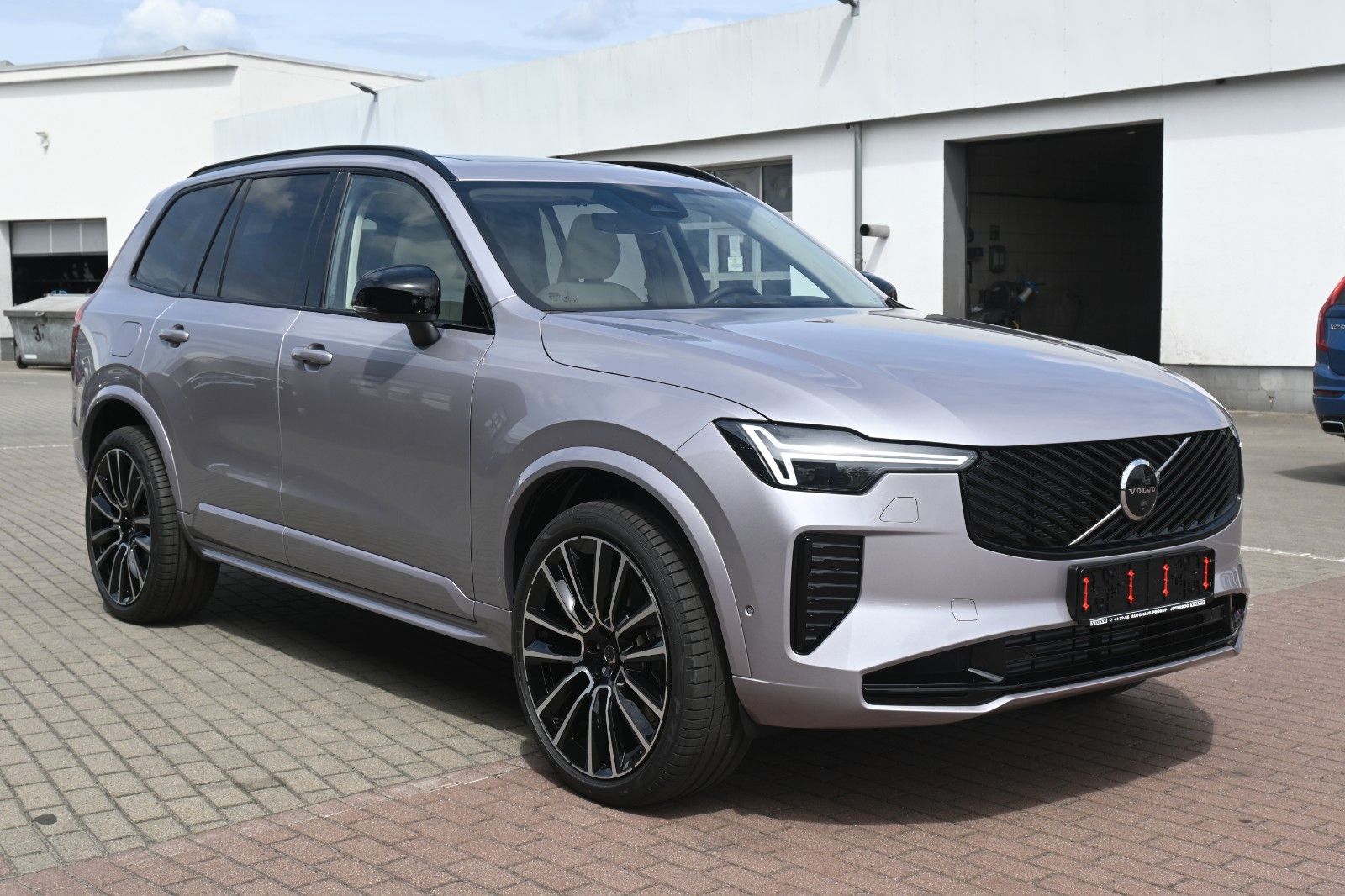 Fahrzeugabbildung Volvo XC90 T8 AWD Ultra Dark*STDHZG*360°*LUFT*ACC*AHK