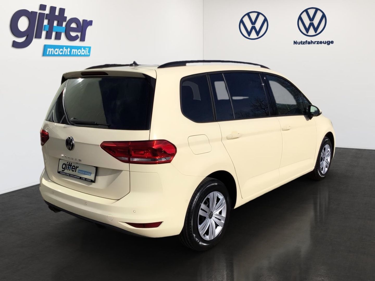 Volkswagen Touran Taxi 2.0 TDI ''First Edition'' Apple CarP imagem 3