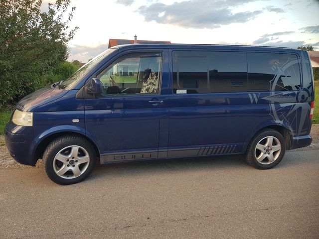 Volkswagen VW Bus T5 Caravelle