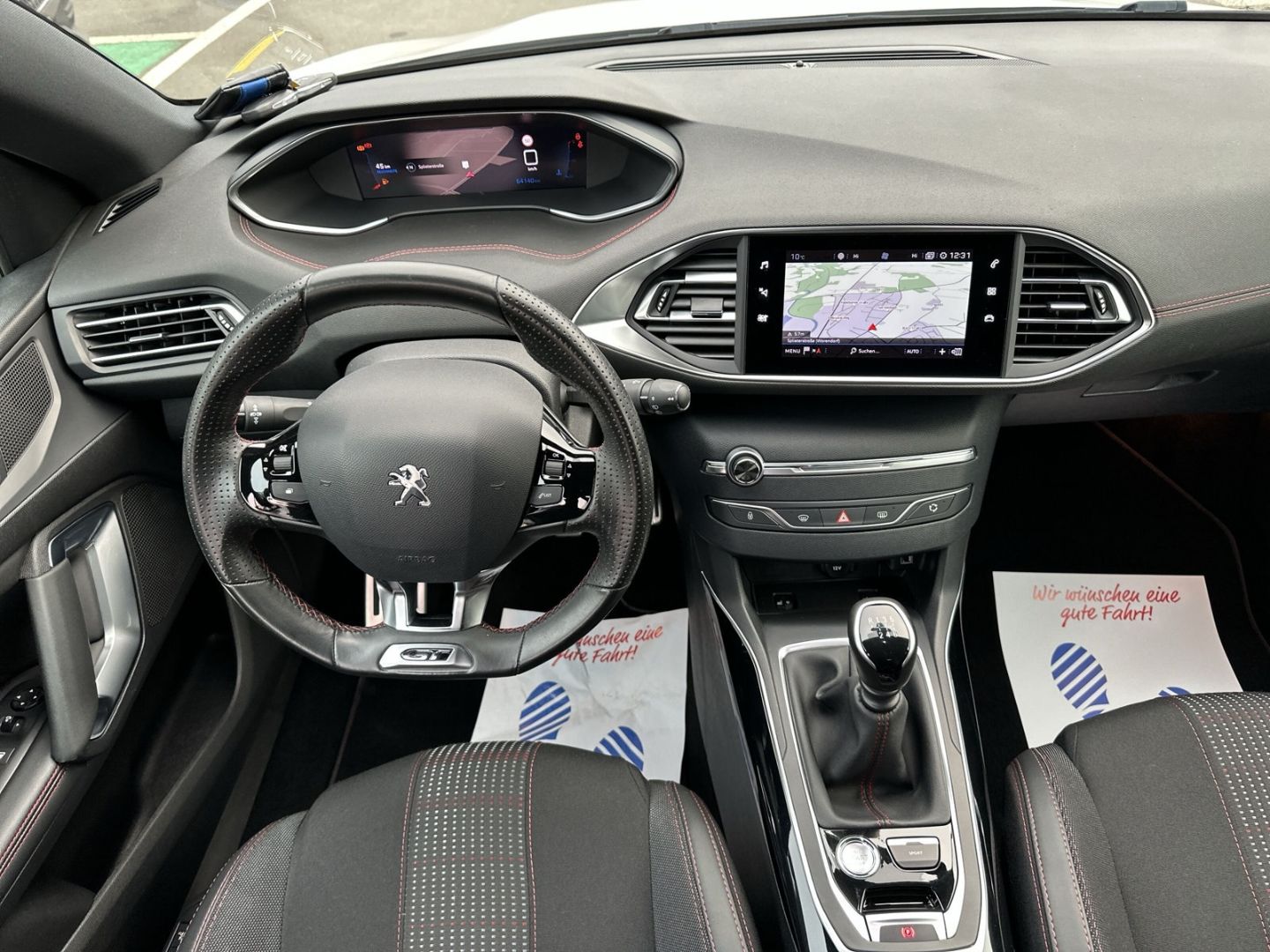 Fahrzeugabbildung Peugeot 308 Allure 1.2 GT PureTech 130 Sportpaket Navi