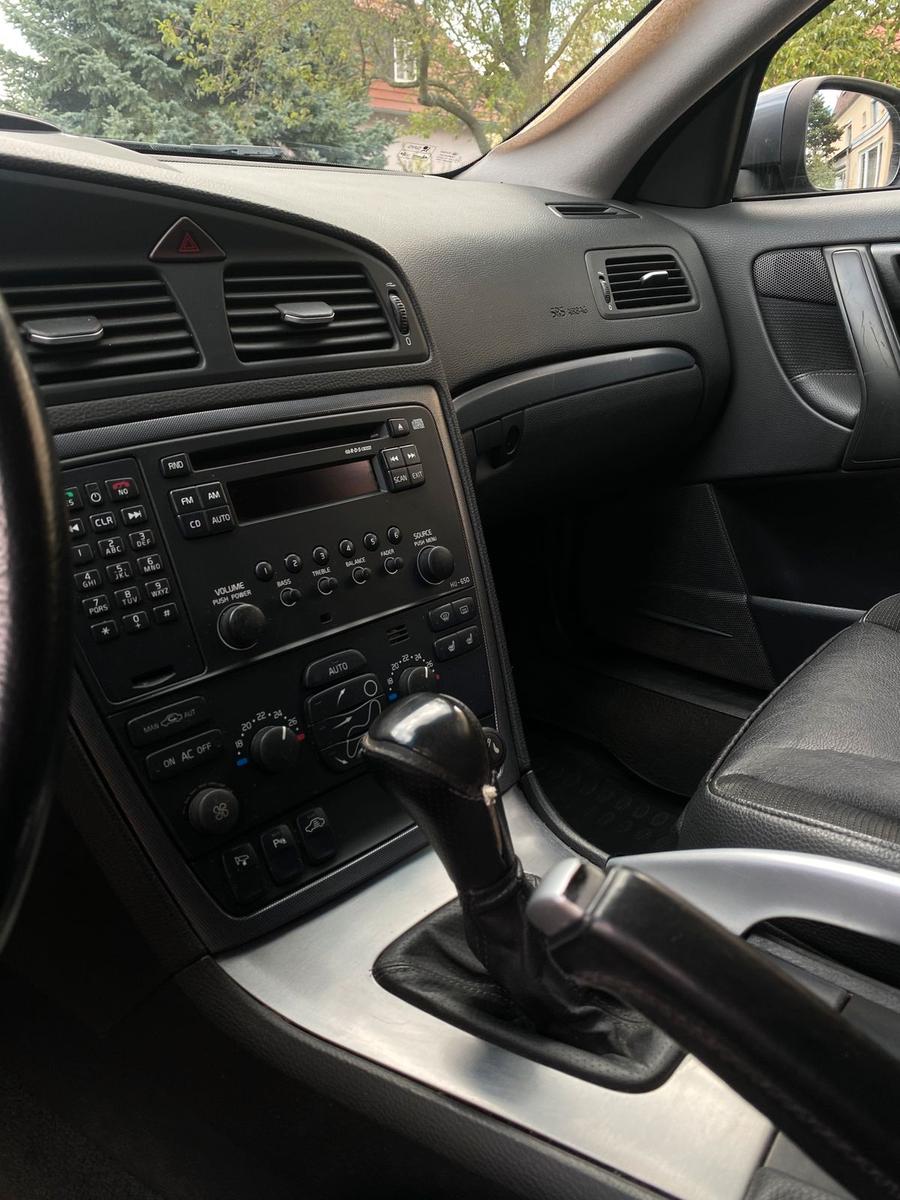 Volvo V70 2007 — engine