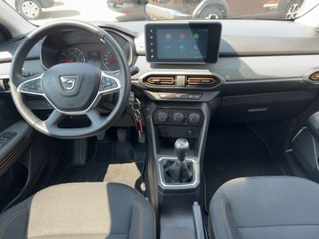 Dacia Sandero Stepway Comfort TCe 90 PS mit Navi Einpa