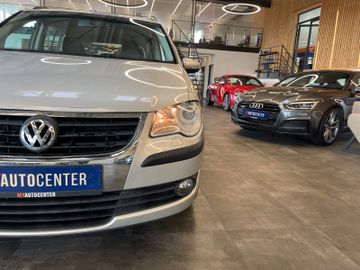 Volkswagen Touran Conceptline *KLIMA*TEMPOMAT*SZHZ*
