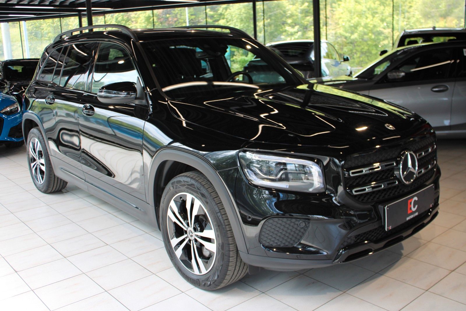 MERCEDES-BENZ GLB 220d 4MATIC MBEAM/Pano/MBUX