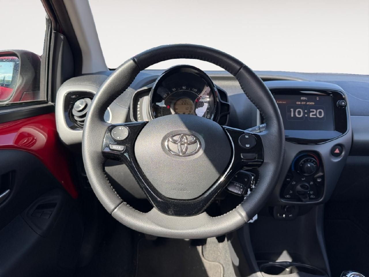 Fahrzeugabbildung Toyota AYGO x-play
