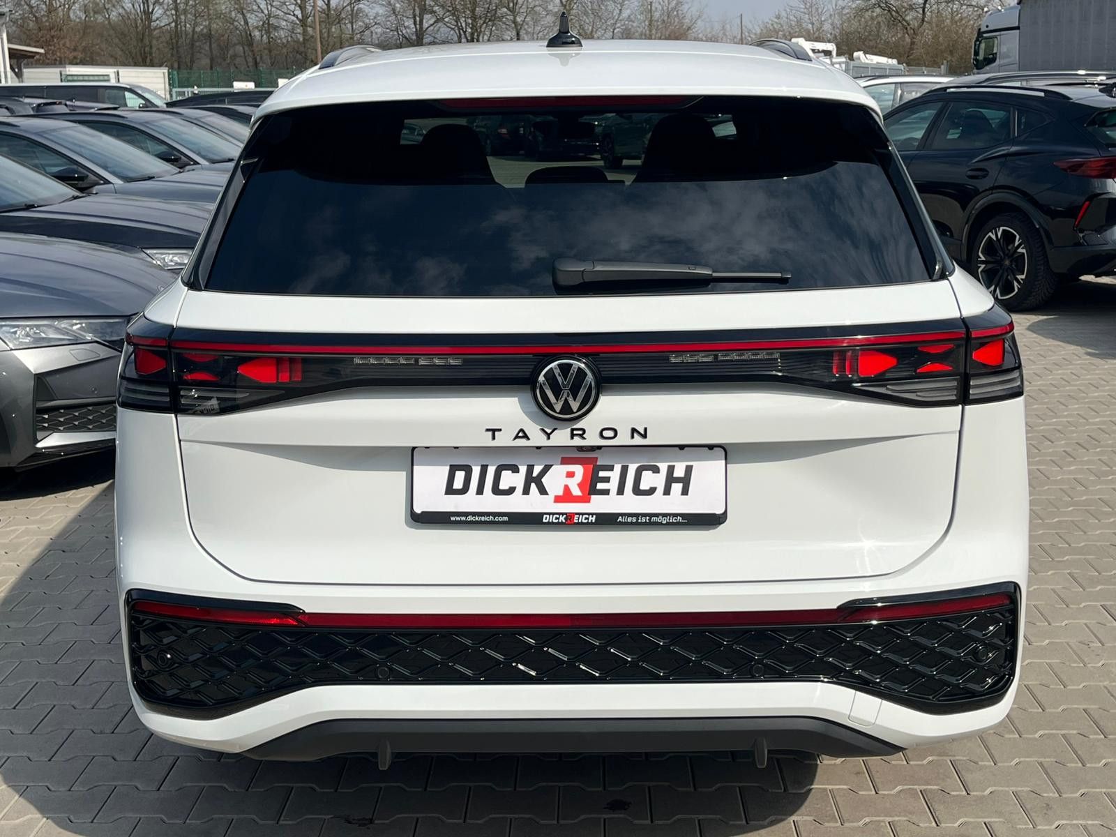 Fahrzeugabbildung Volkswagen Tayron 2.0 TDI 4M R-Line BLACK*7Si*MATRIX*PANO