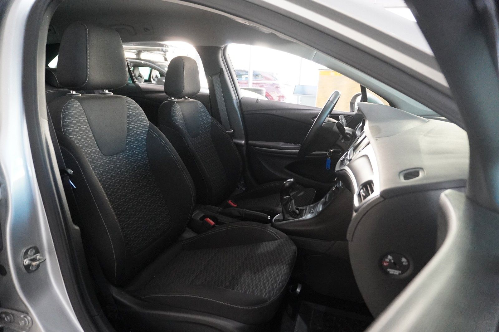 Fahrzeugabbildung Opel Astra K ST 1.0 BUSINESS NAVI/LED/SHZ/TEMP./SPORT