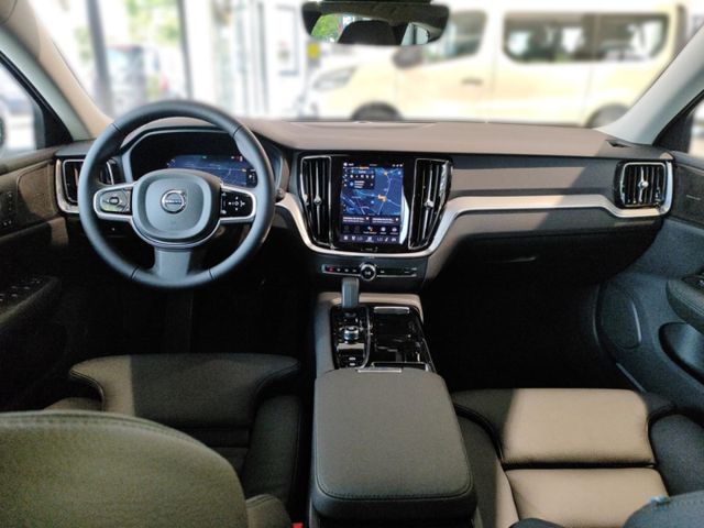 VOLVO V60 T6 (Bild 18 von Array)