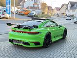 Porsche 911 992 TECHART KERAMIK LIFT CHRONO AKRAPOVIC - Gebrauchtwagen mit Akrapovic Auspuffanlage