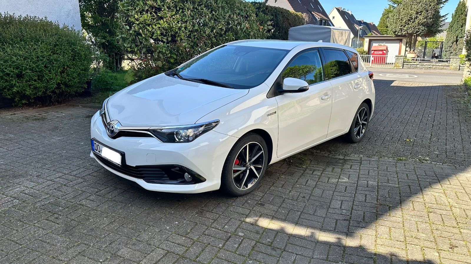 TOYOTA Auris