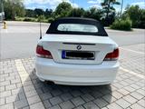 BMW  BM118i  Cabrio | TÜV 06/2028) | STEUERKETTE Neu - BMW 1er Reihe: Weiß, Cabrio