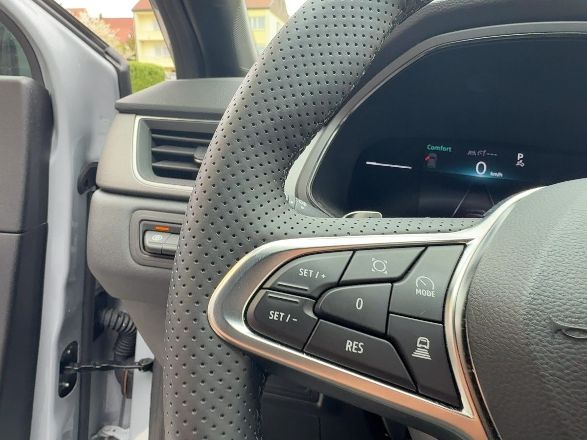Fahrzeugabbildung Renault Captur Techno Mild Hybrid 160 EDC