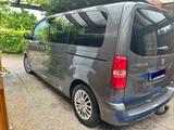 Peugeot e-Traveller L2 75 kWh 8 Sitze - Peugeot: Kombi, Tr