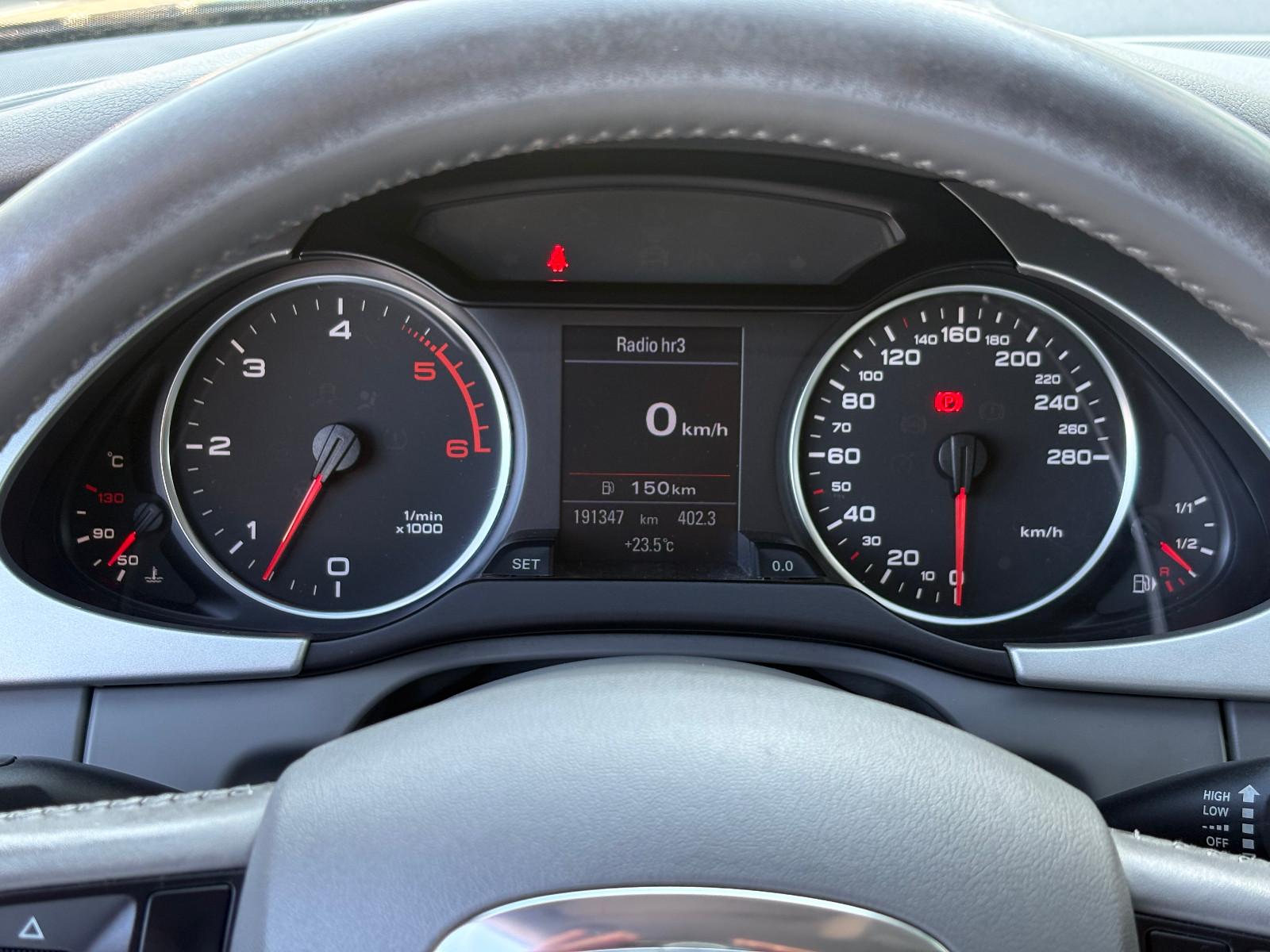 Audi A4 3.0 TDI quattro S line | 240 ch | BVM | Alcantara/cuir | ACC | Audi Magnetic Ride | Sièges chauffants | Phares xénon