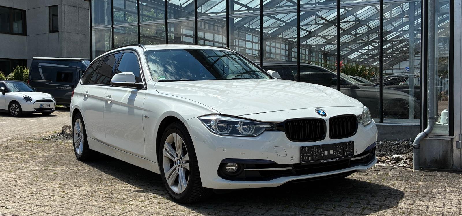 BMW 320i Touring Sport Line Automatik