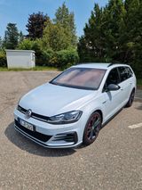 Volkswagen Golf 2.0 TDI DSG GTD Variant GTD - Volkswagen mit Diesel-Antrieb: Standheizung, Kombi