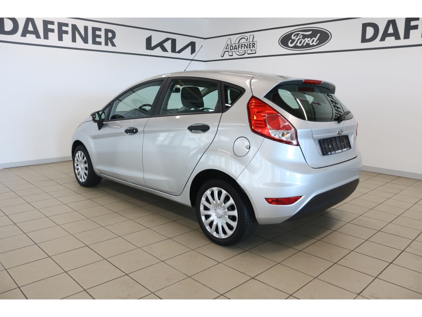 Fahrzeugabbildung Ford Fiesta 1.6L Duratec Automatik Klimaanlage