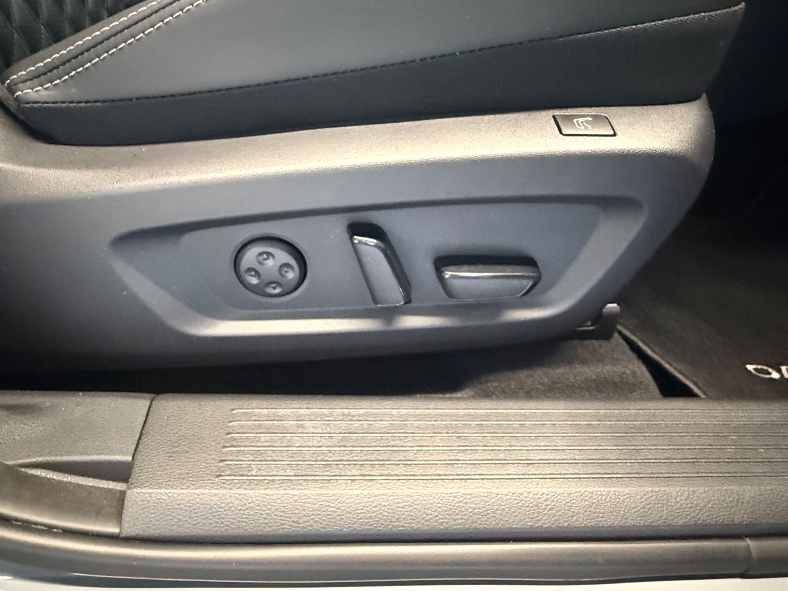 Fahrzeugabbildung Nissan Qashqai Tekna+-Nappa, Massage,BOSE,Sportpaket