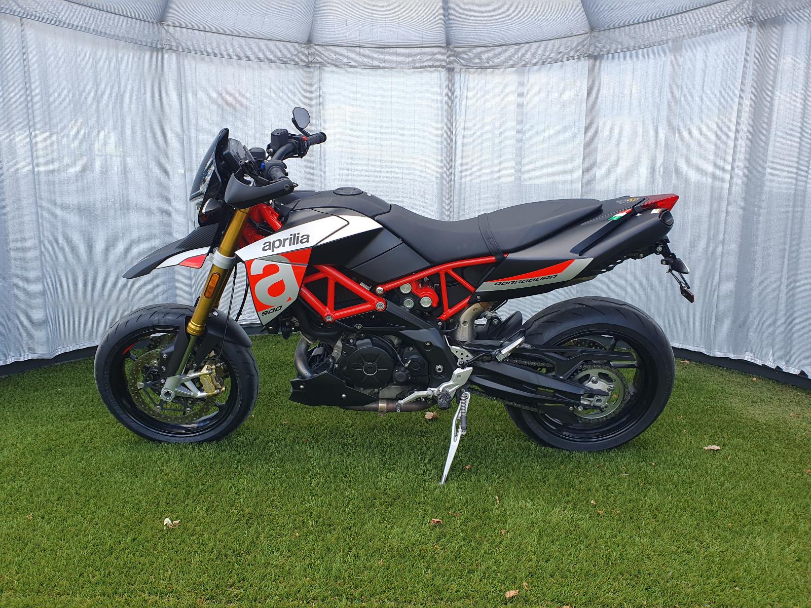 Aprilia Dorsoduro 900 ABS