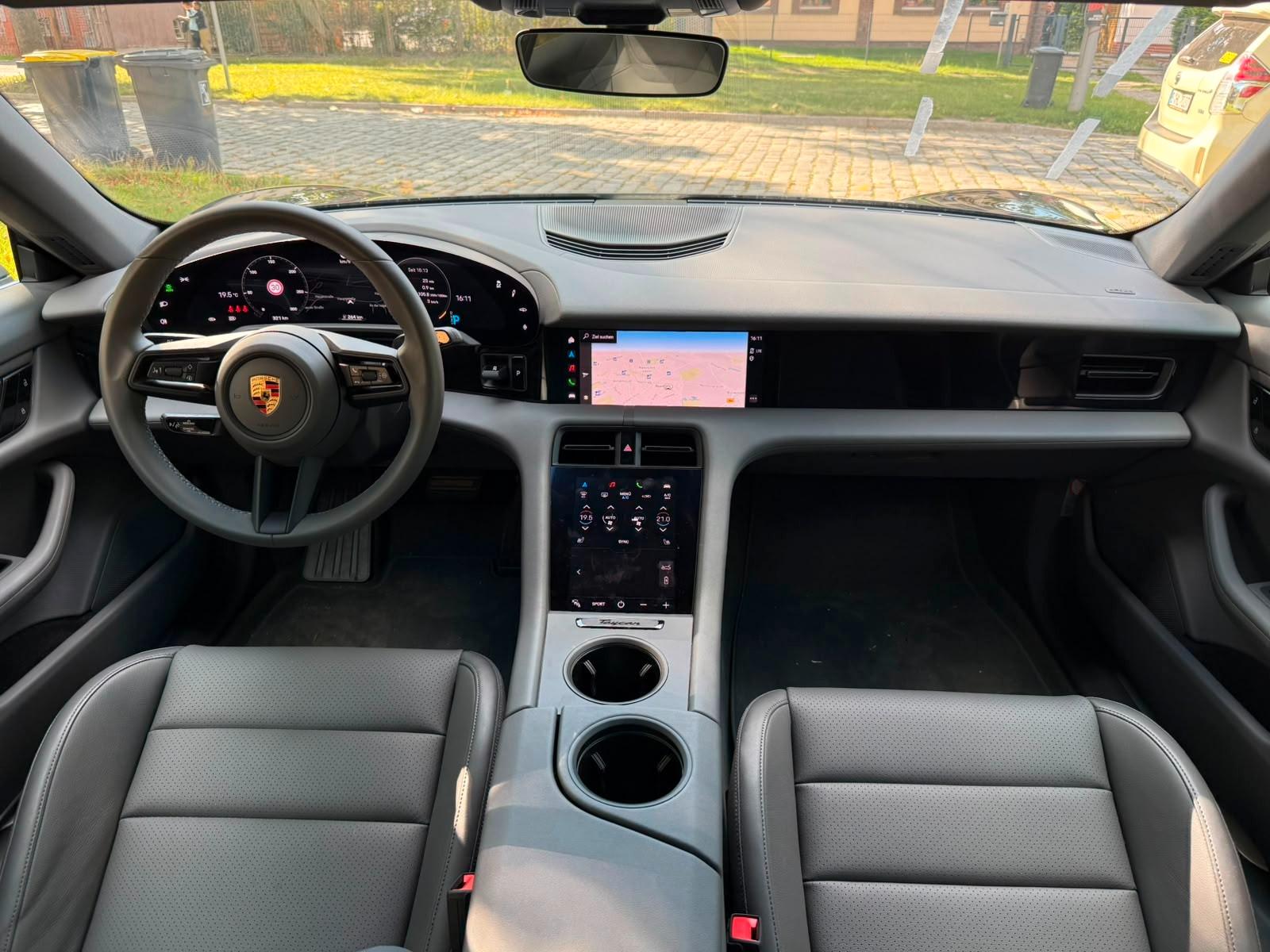 Porsche Taycan 4 S 360° Tageszulassung Neue TUV!