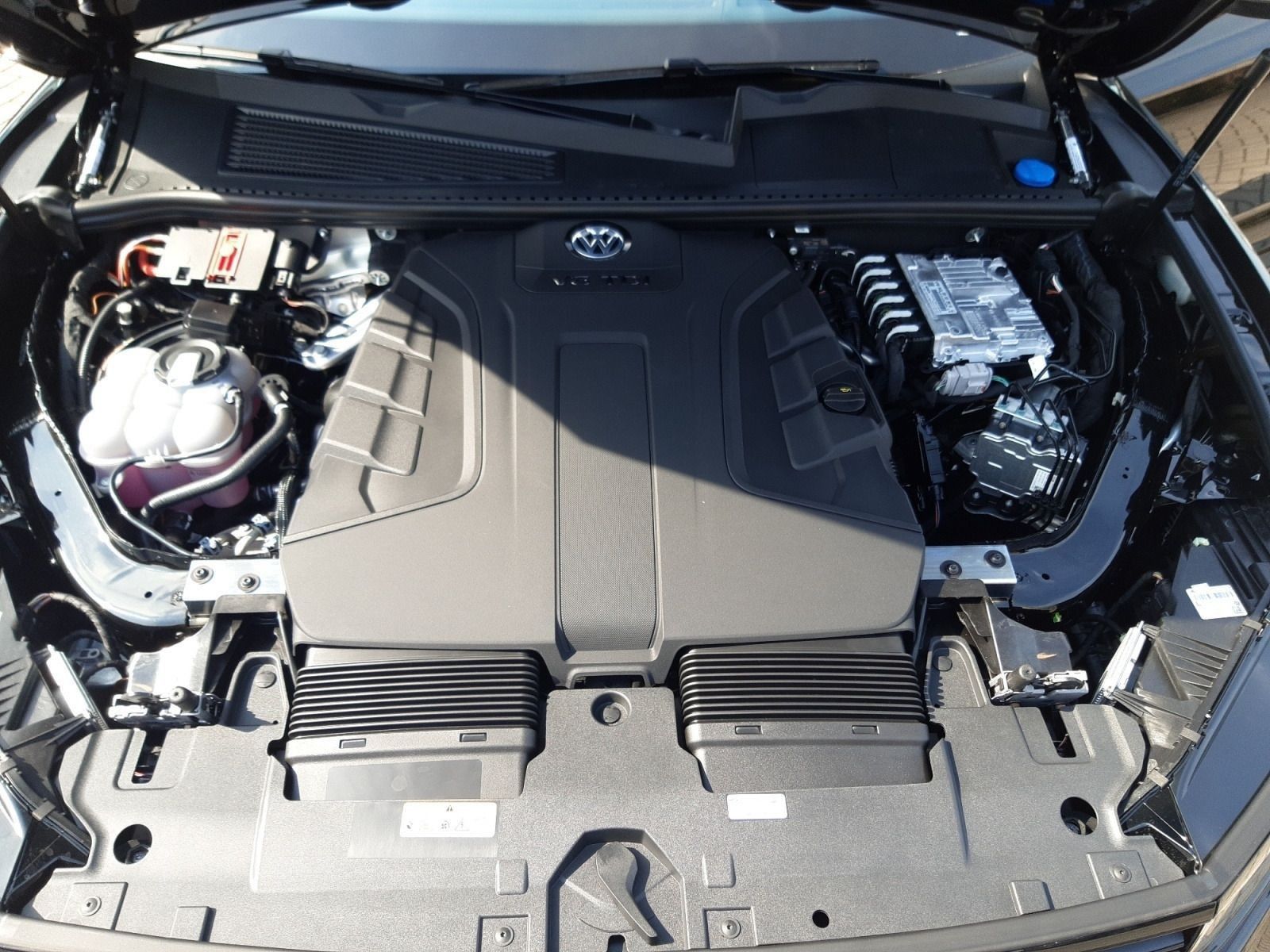 Touareg R-Line 3,0 l V6 TDI SCR 4MOTION 210 kW (