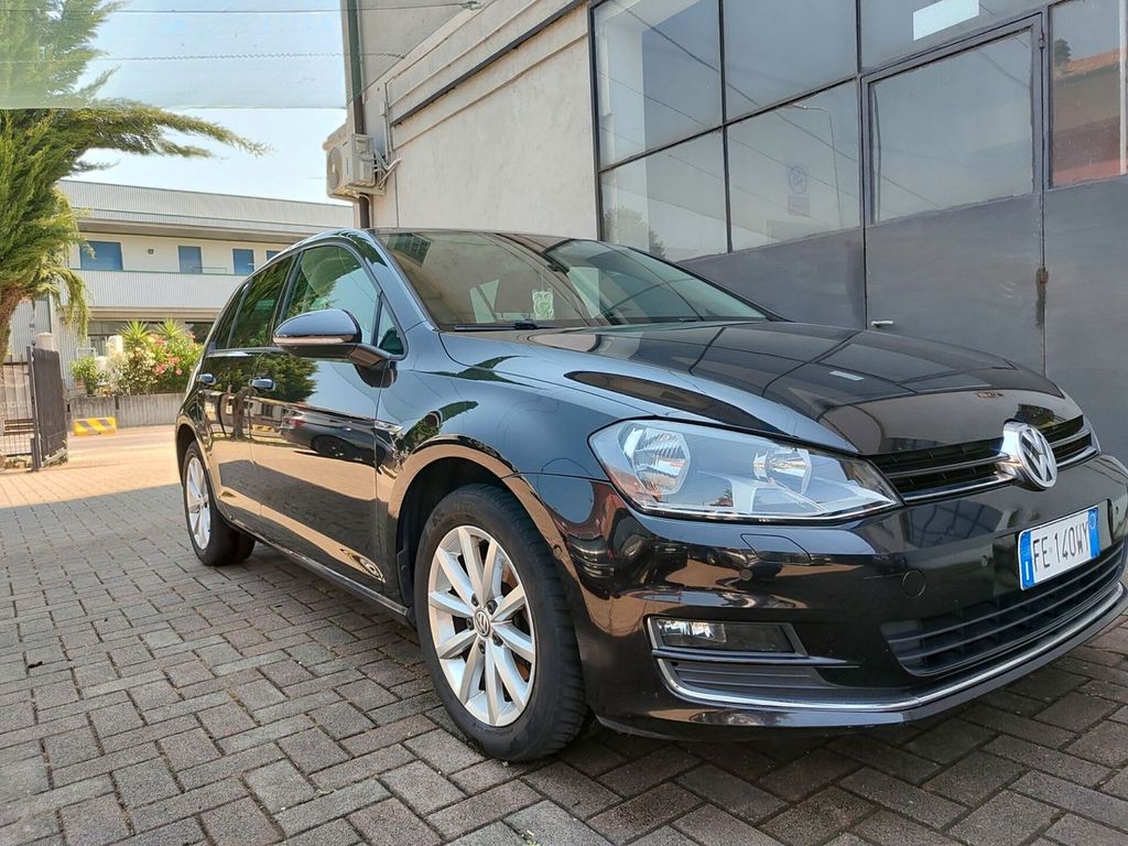 Image of Volkswagen Golf