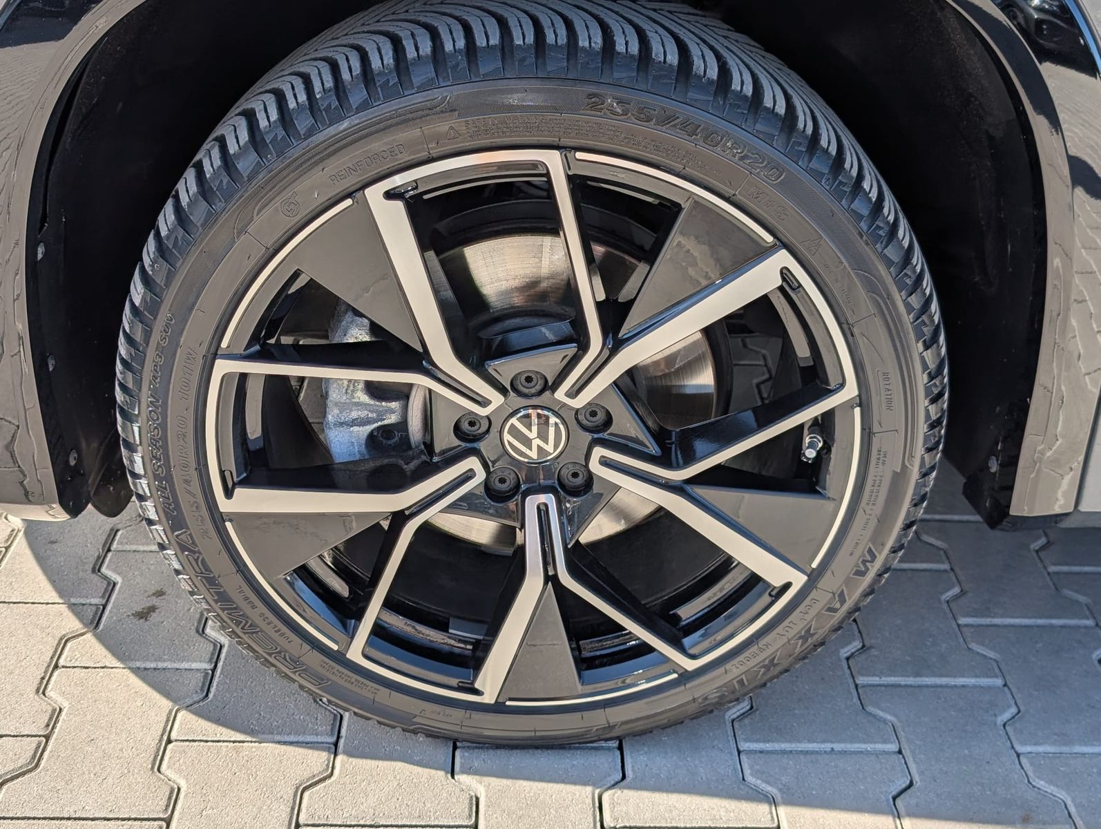 Fahrzeugabbildung Volkswagen Tayron 2.0TDI 4M R-Line 7Si*MATRIX*AHK*PANO*H&K