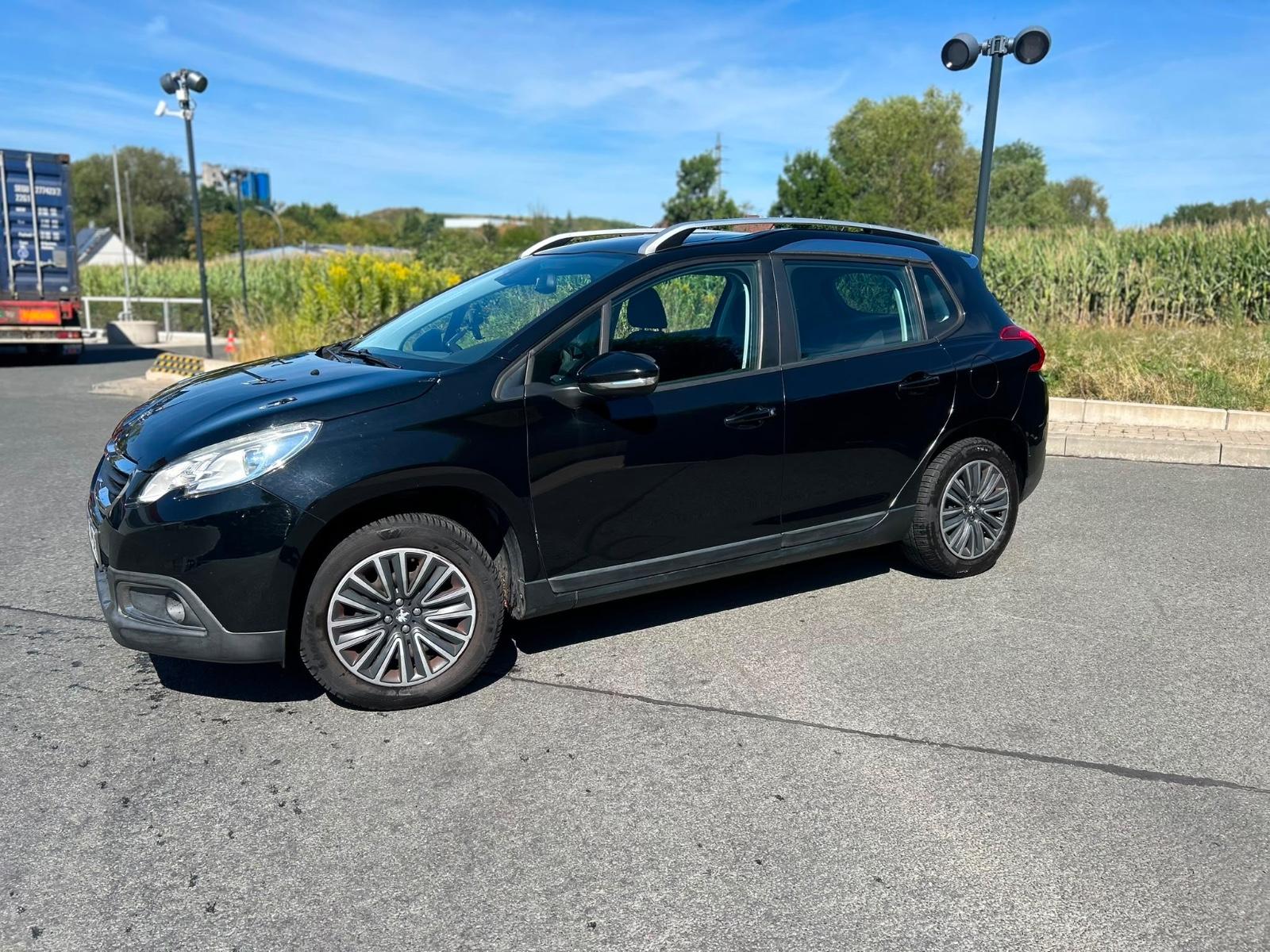 Peugeot 2008 Benziner TÜV // Au 2028***