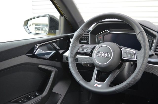 Fahrzeugabbildung Audi A1 citycarver 30 TFSI S line LED Virtual SHZ PDC