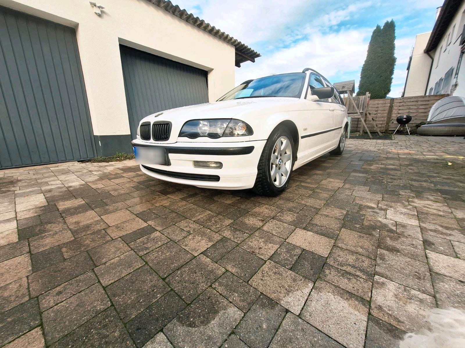 BMW 320