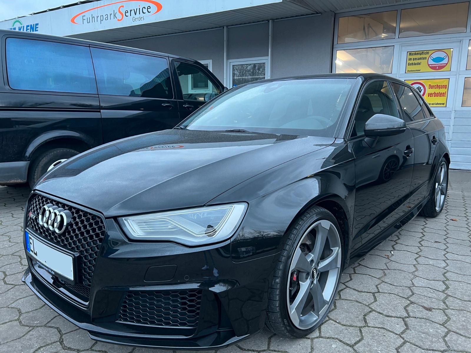 Audi RS3 Spb. 2.5 TFSI quattro 280 km/h Carbon VOLL!
