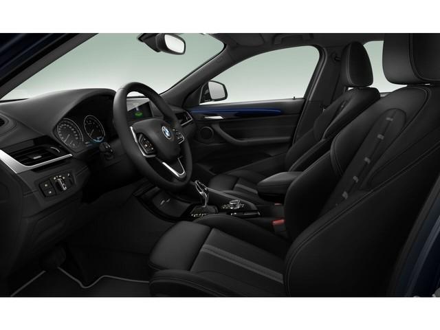 BMW X2 sDrive18i Advantage Plus *Business*Navi*Sport