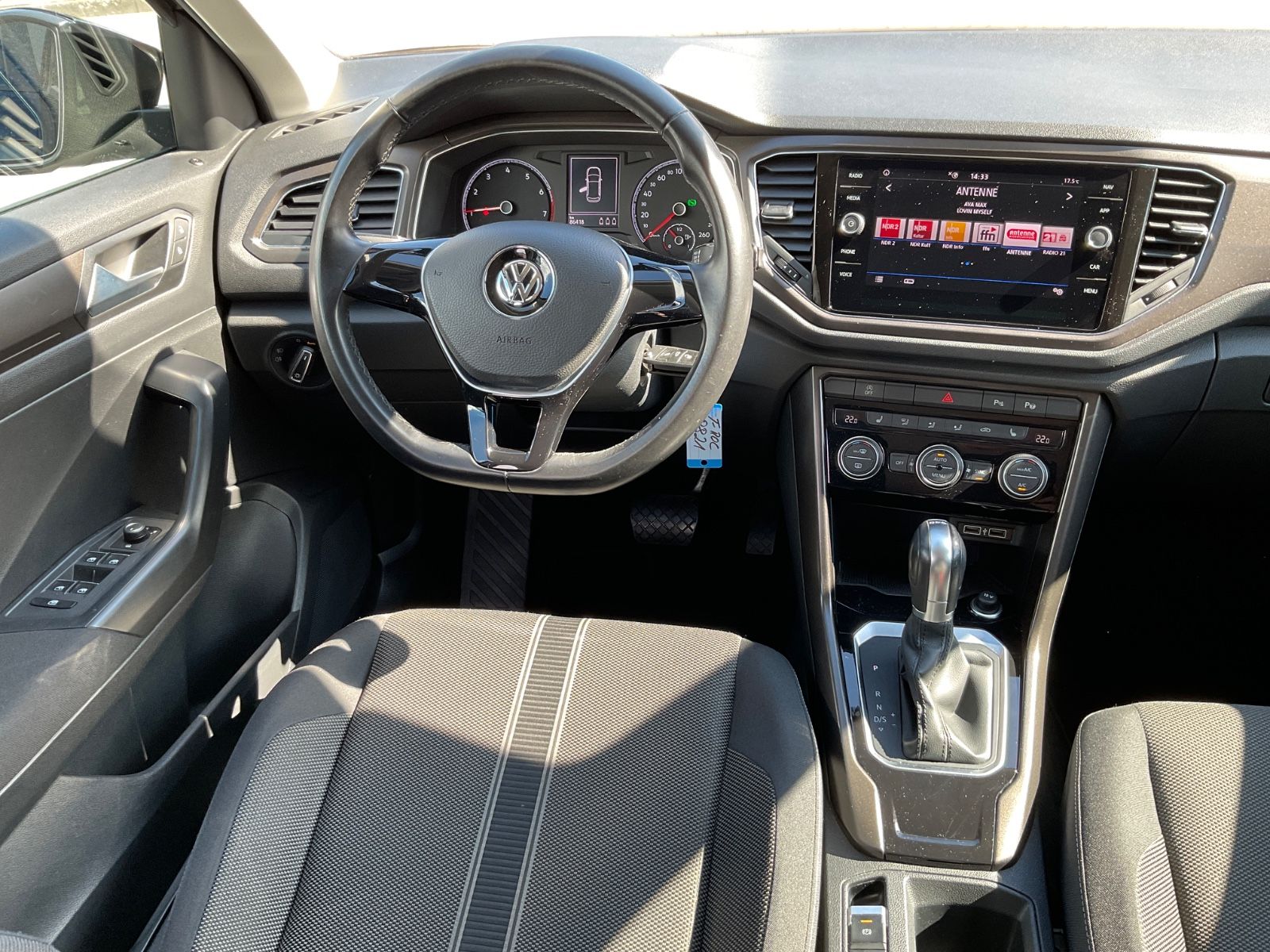 Fahrzeugabbildung Volkswagen T-Roc 1.5 TSI DSG,AHK,Navi,CarPlay