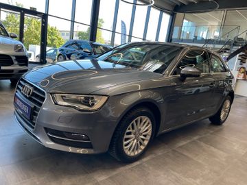 Audi A3 ambiente *BI-XENON*NAVI*TEMPOMAT*SZHZ*KLIMA*