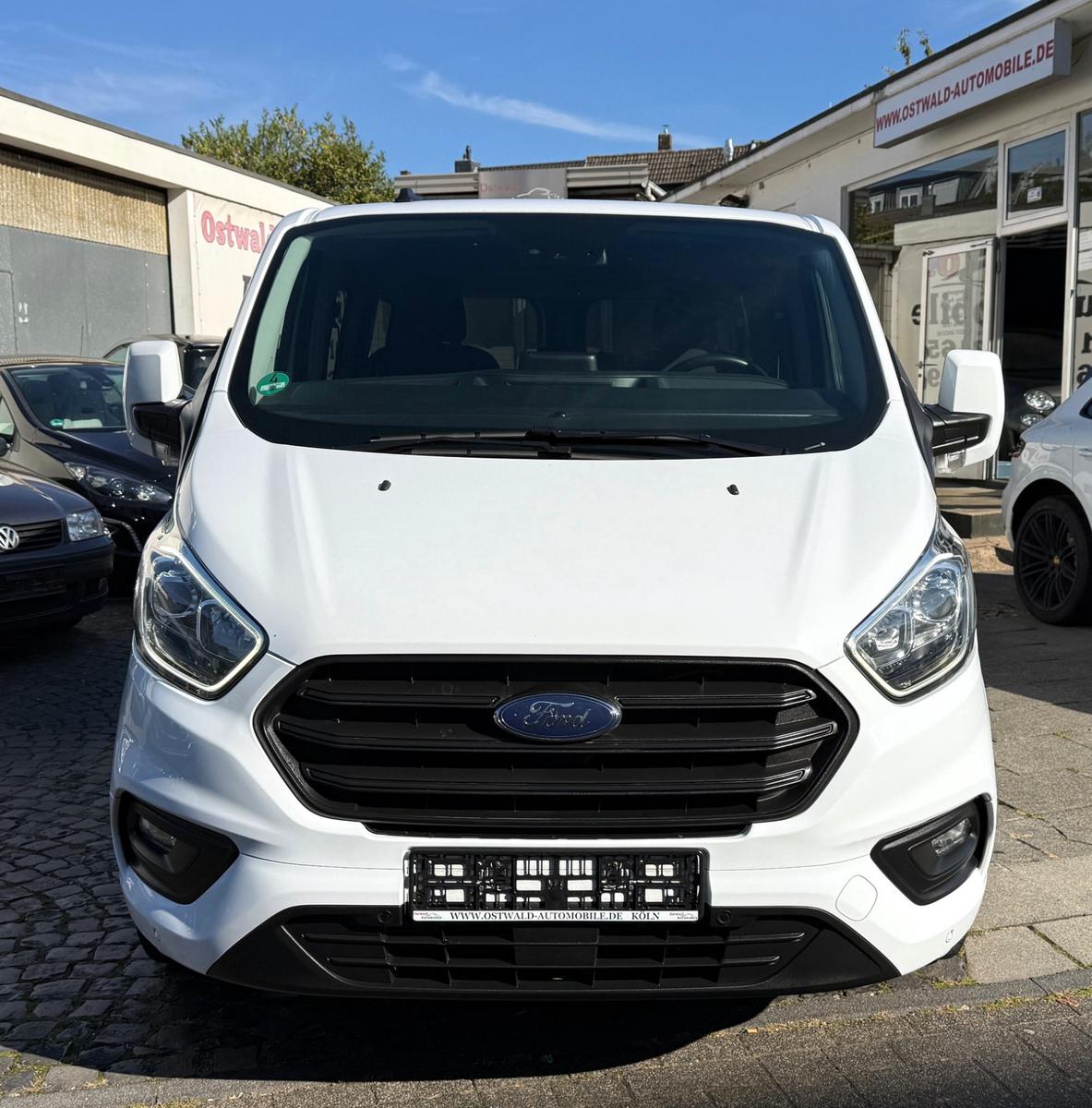 Ford Tourneo Custom Kombi 2.0 TDCi Aut Trend 8 Sitzer