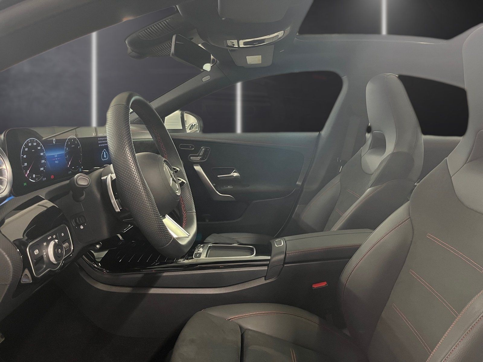 Fahrzeugabbildung Mercedes-Benz CLA 200 AMG Plus*HUD*Pano*360°*MultiBeam*Memory*