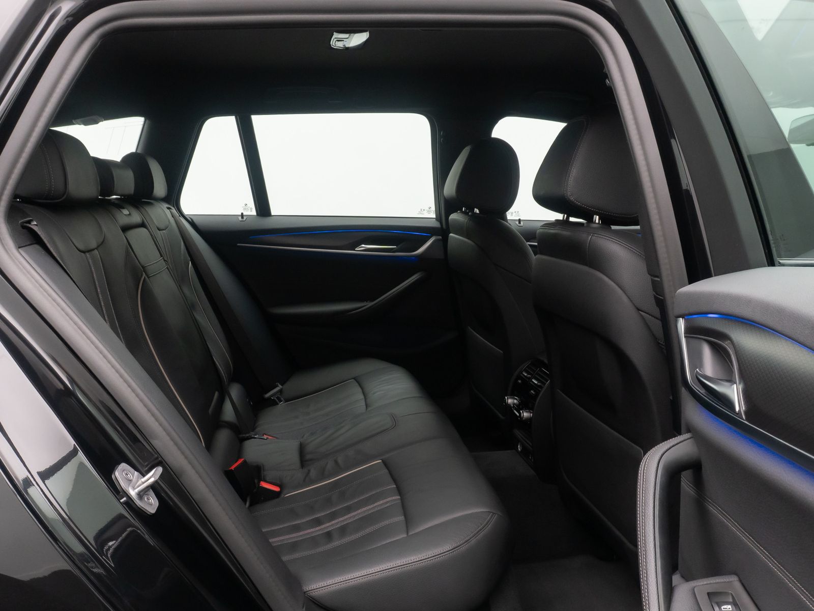 Fahrzeugabbildung BMW 520d xD M Sport Kamera DAB HiFi Lenkrhzg Komfort