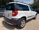 Skoda Yeti Ambition AHK*Automatik*SitzHz.*Klima*SR+WR - Skoda Yeti Gebrauchtwagen in Berlin