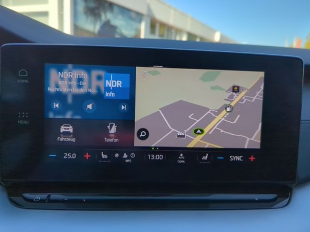 Fahrzeugabbildung SKODA Octavia Combi 2.0 TDI DSG Clever NAV AHK STANDHZ