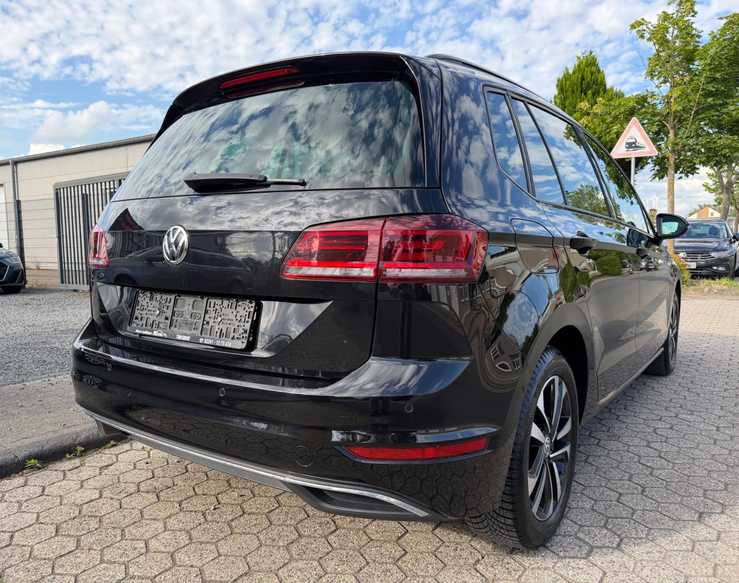 Volkswagen Golf Sportsvan VII IQ.DRIVE/NAVI/TÜV Neu/PDC, миниатюра 5