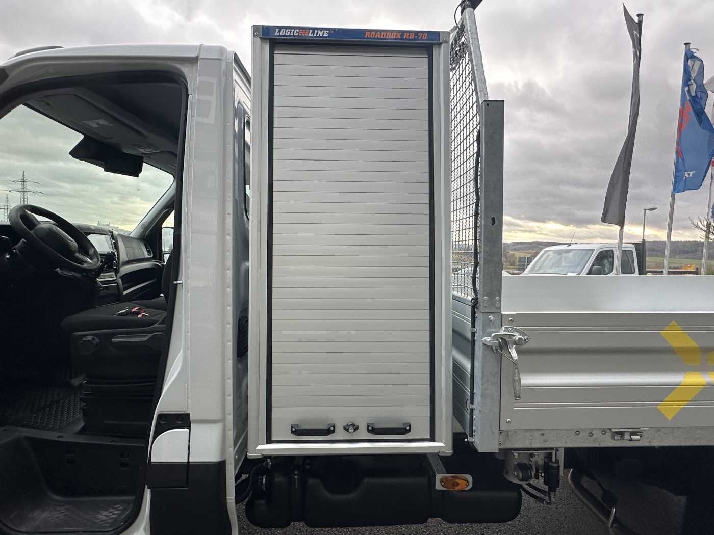 Fahrzeugabbildung Iveco Daily 70C18 3.0L *AHK*Klima*Werkzeugkast*