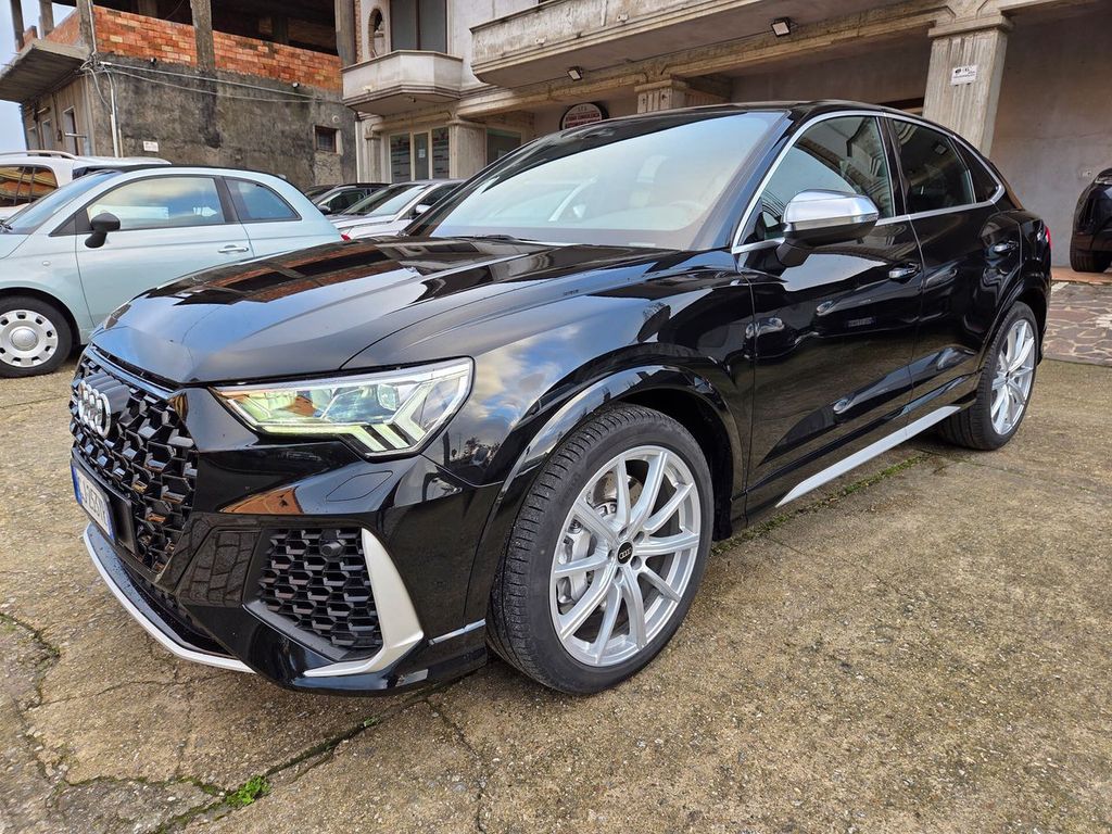Image of Audi Q3
