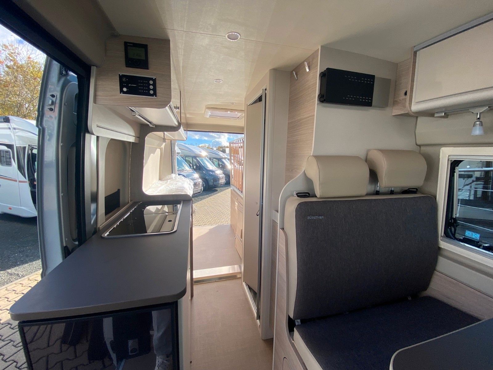 Fahrzeugabbildung Bürstner Campeo C 640 *Automatik*Navi*RFK*Markise*Winterp