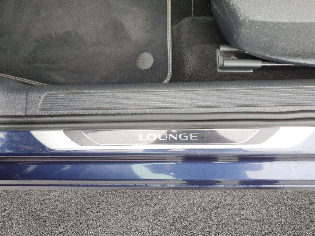 Fahrzeugabbildung Volkswagen Golf 1.4 TSI Lounge Climatronic,SH,GRA,PDC,NSW