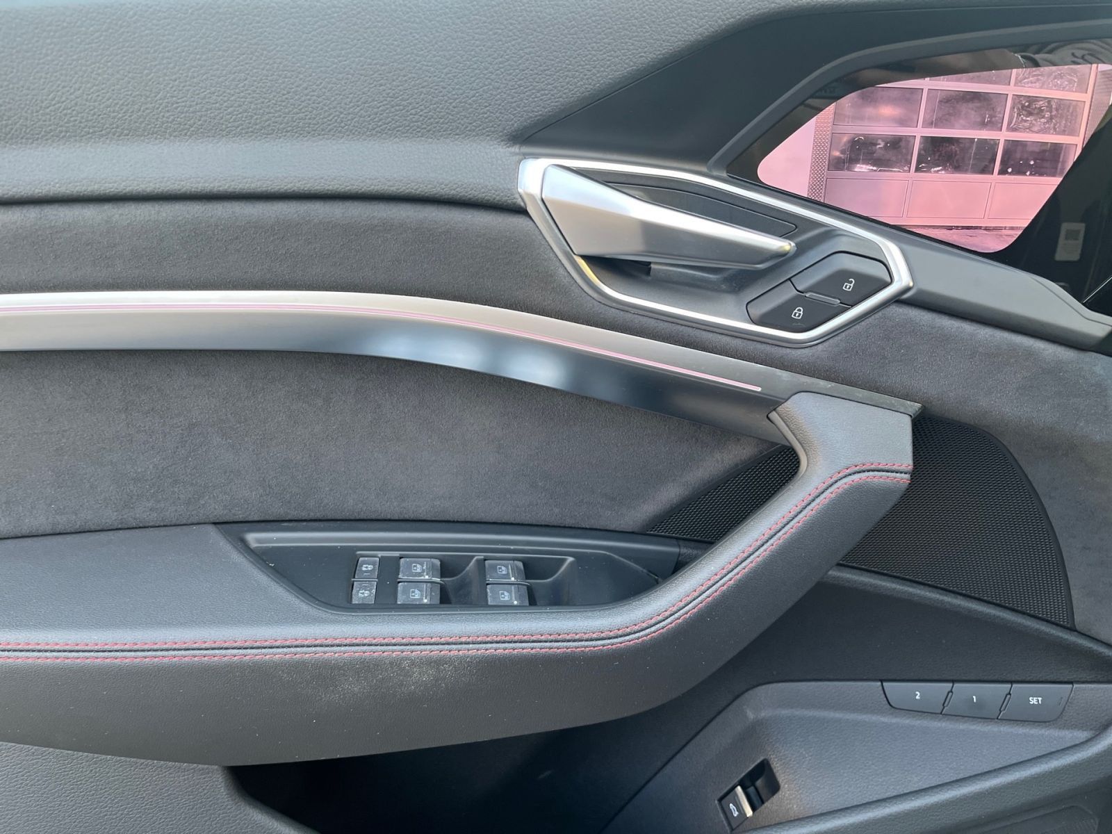 Audi Q8 e-tron - Bild 8