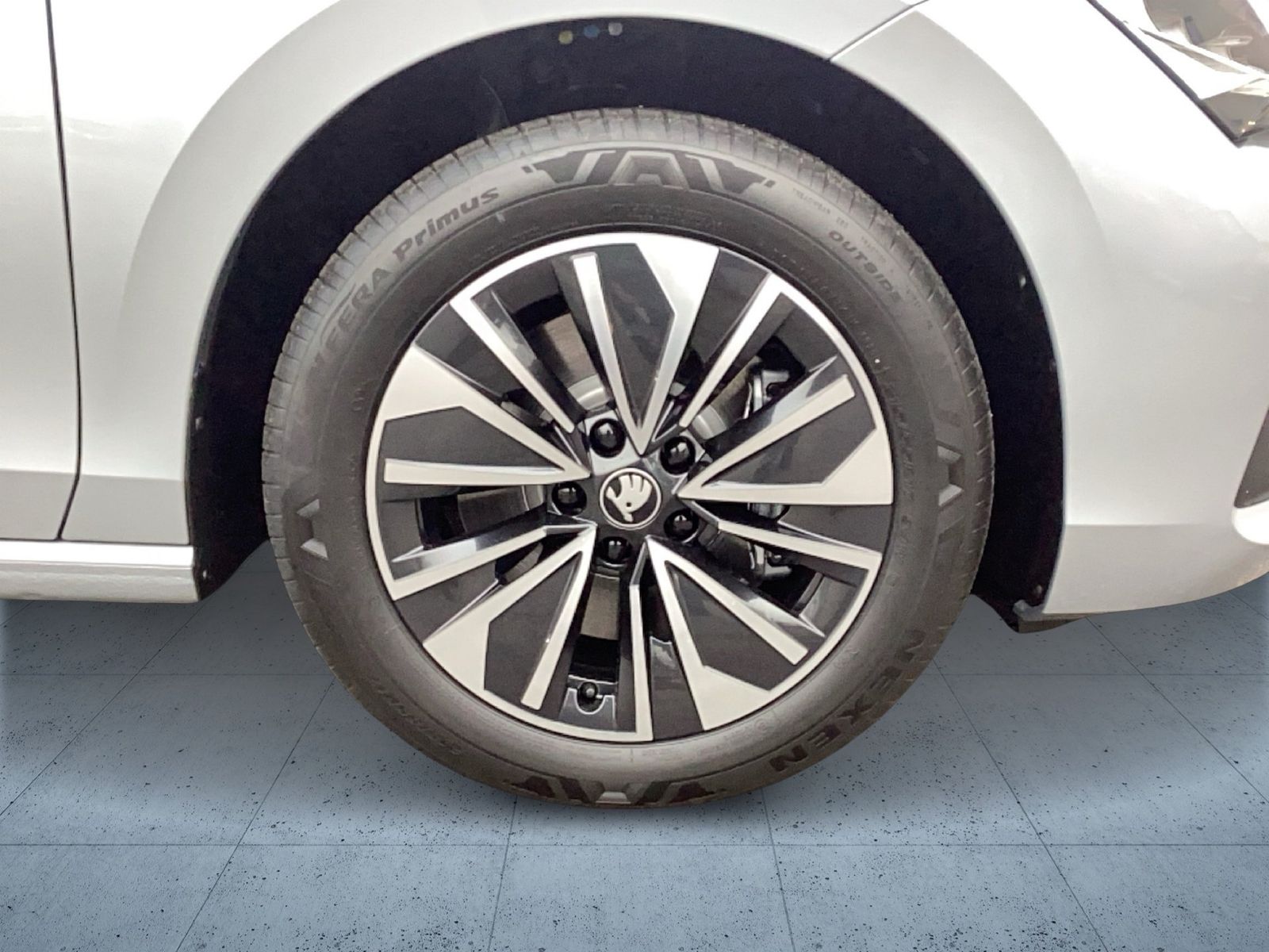 Skoda Superb - Bild 7